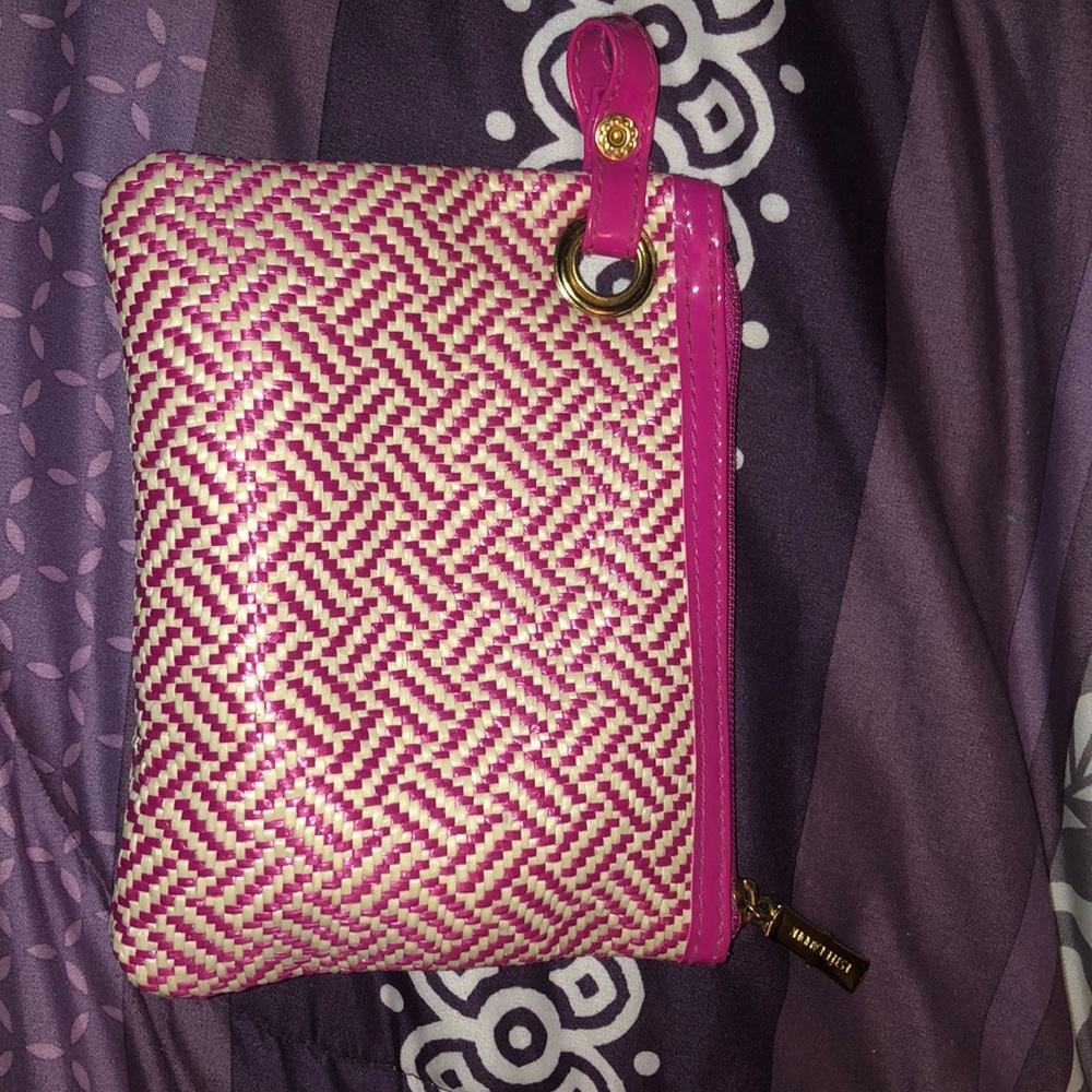 Estée Lauder makeup pouch